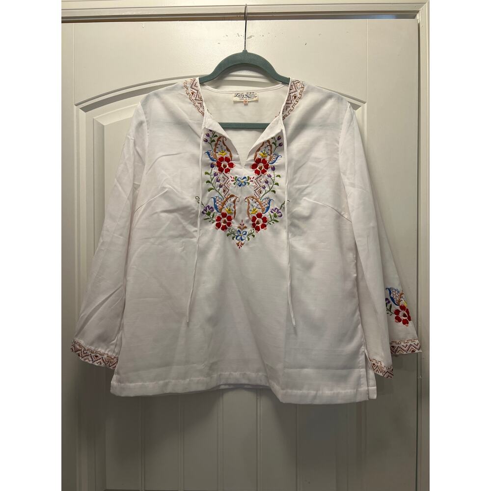 Vintage Lily Women’s Boho Soft Hand Embroidered Floral Top Blouse Size M‎ White